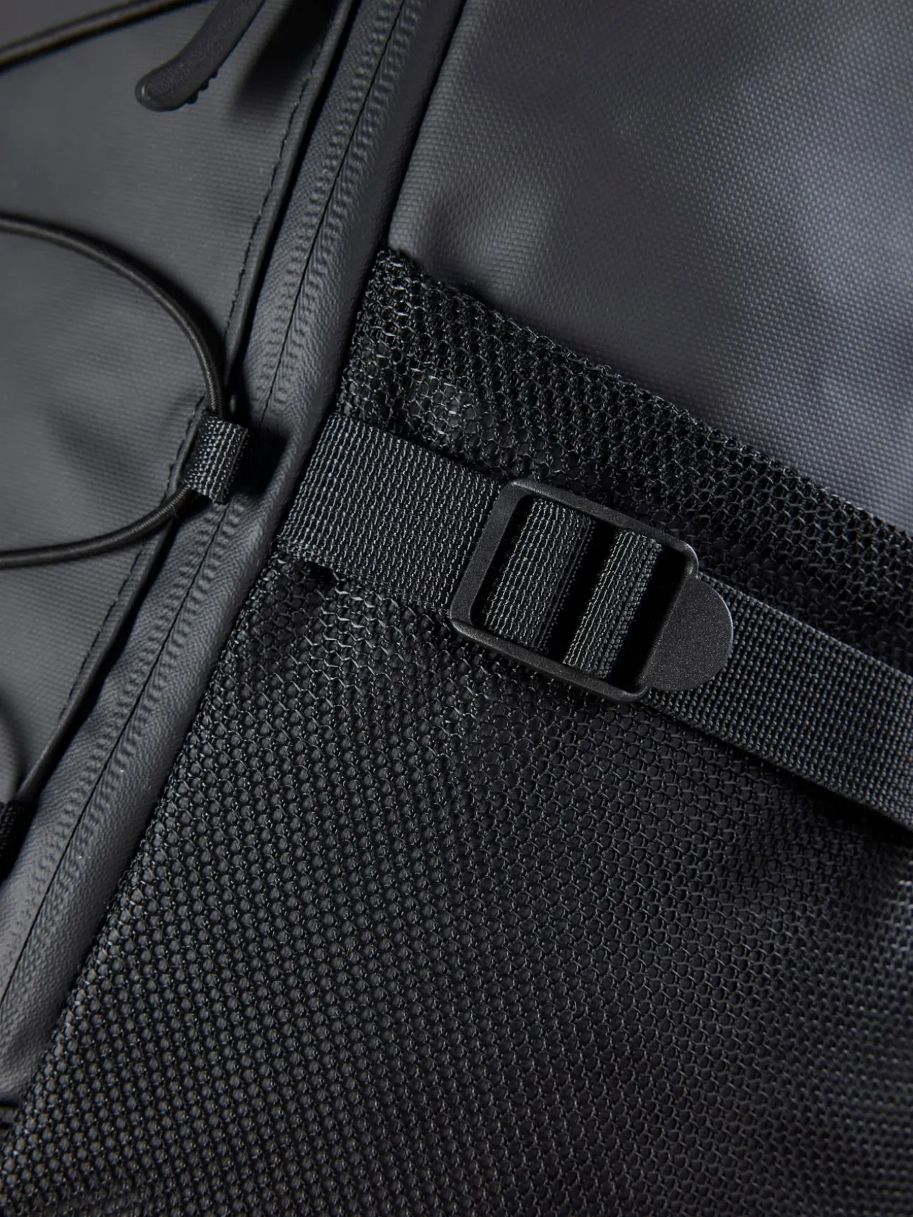 ADV Entity Travel Backpack 25 L