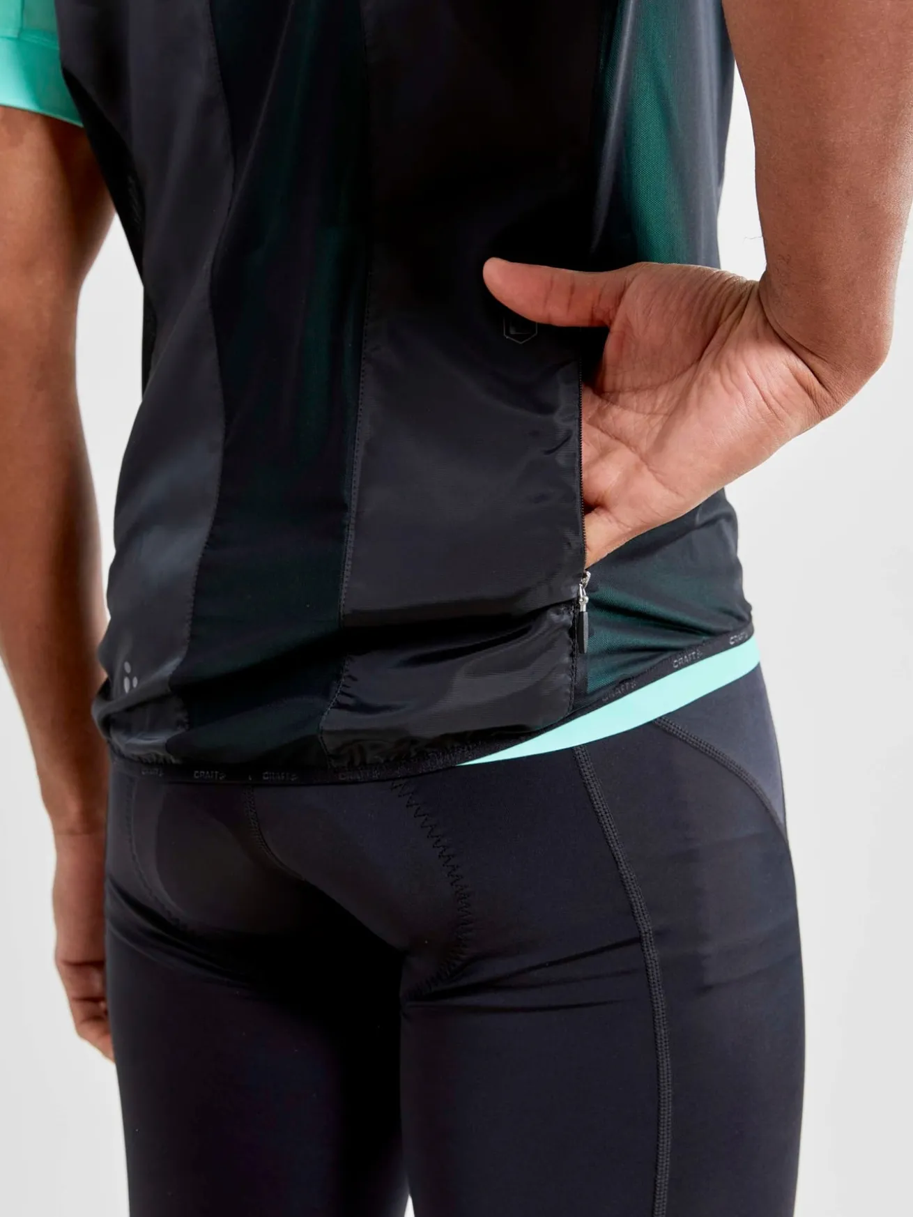 ADV Essence Light Wind Vest M