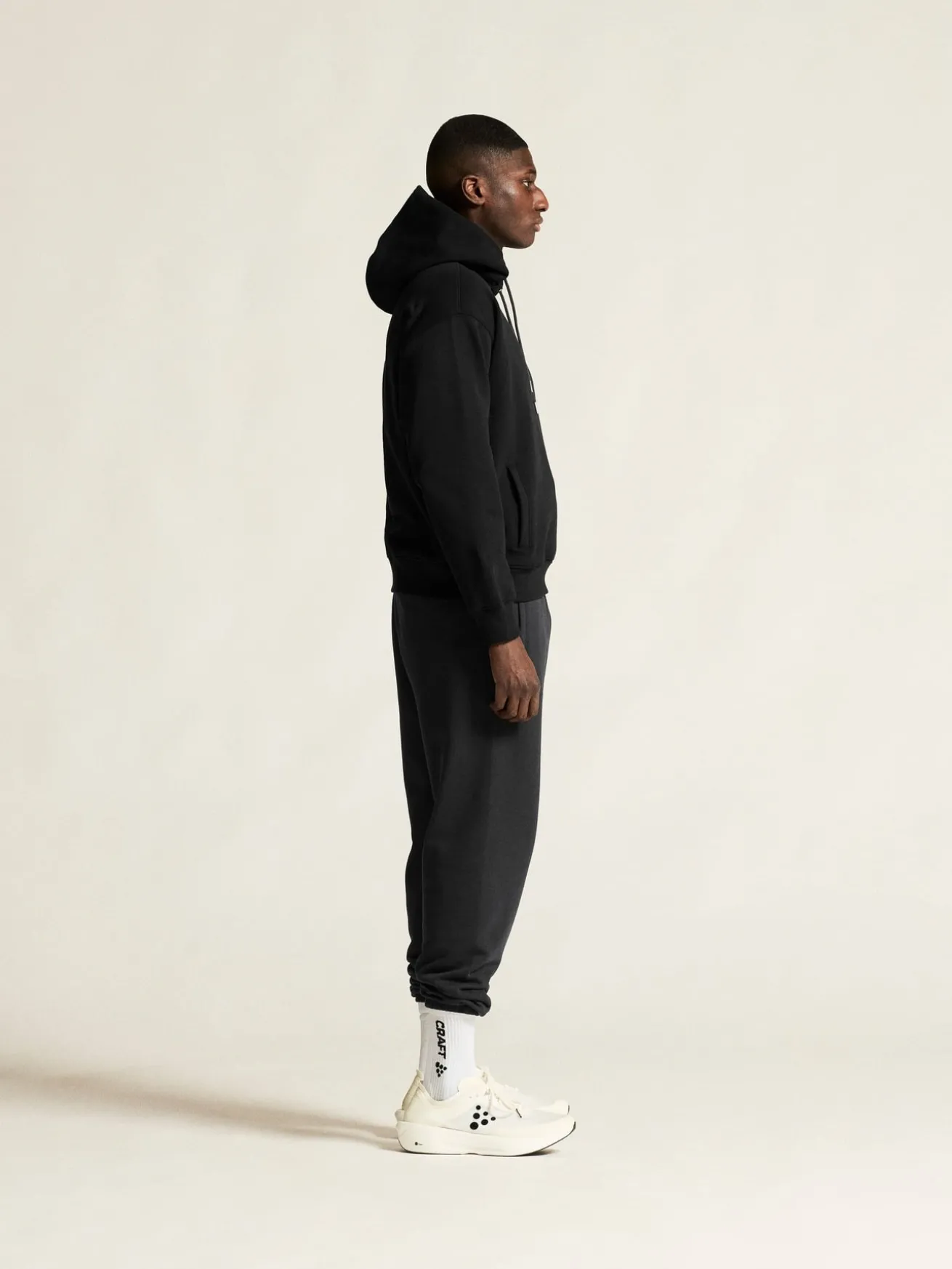 Frequent Hoodie M