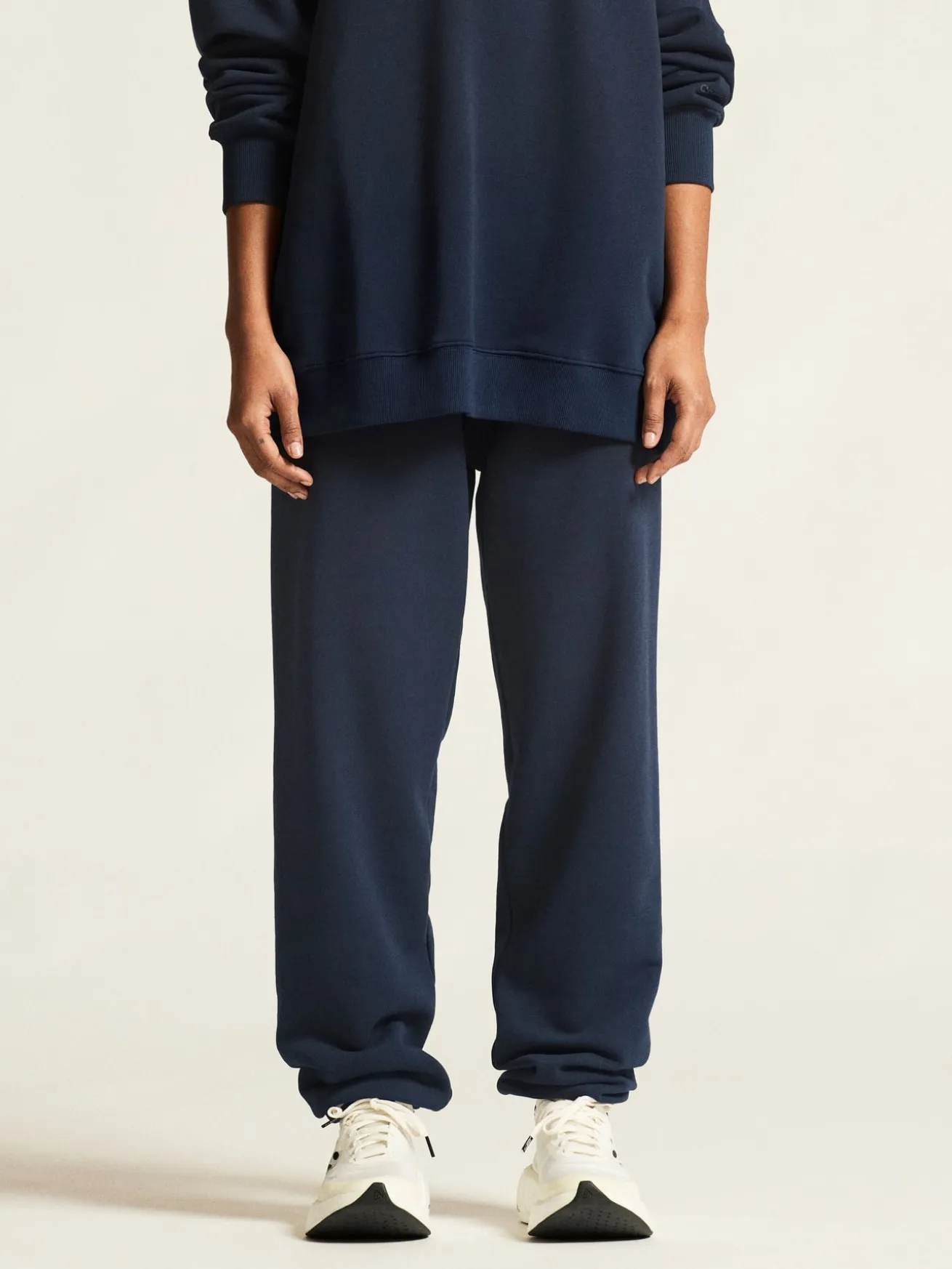 Frequent Sweatpants W